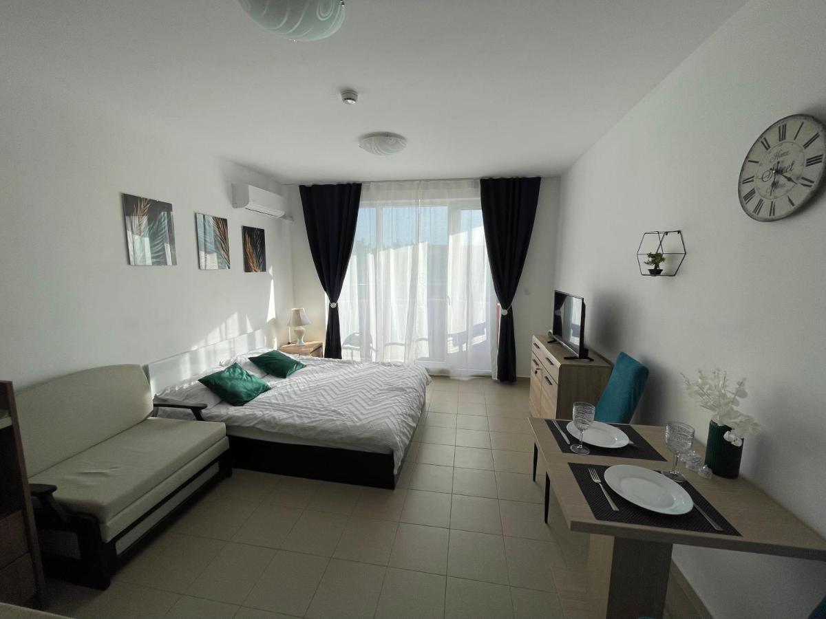Admiral Plaza Aparthotel Sunny Beach Ngoại thất bức ảnh